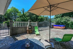 thumbnail: Terrace/patio