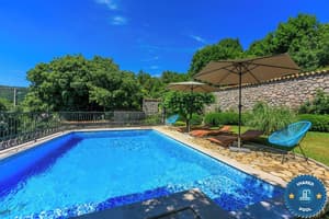 thumbnail: Outdoor pool