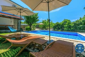 thumbnail: Outdoor pool