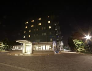 thumbnail: Property entrance