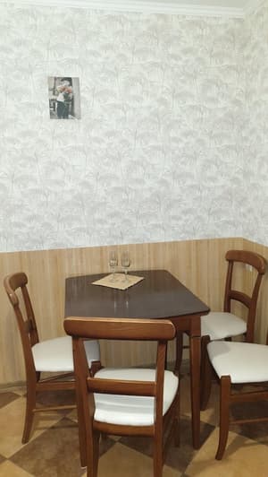 thumbnail: In-room dining