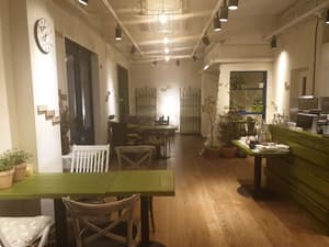 thumbnail: Cafe