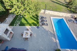 thumbnail: Pool