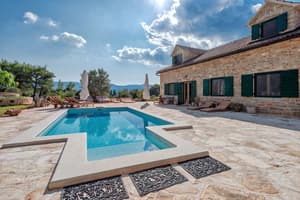 thumbnail: Outdoor pool