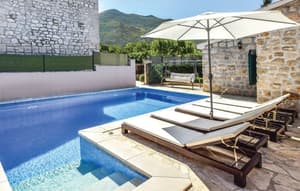 thumbnail: Outdoor pool