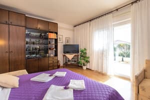 thumbnail: Living room