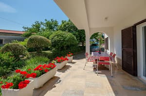 thumbnail: Terrace/patio