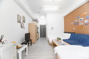 thumbnail: Room