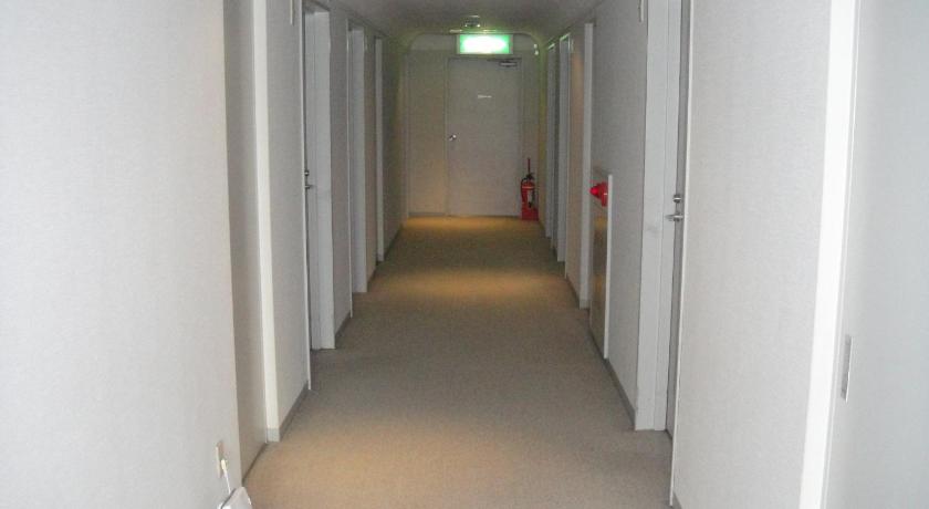 9528150.jpg