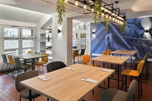 thumbnail: Restaurant