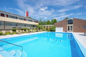 thumbnail: Pool