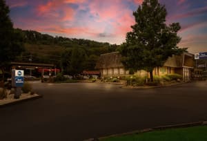thumbnail: Exterior