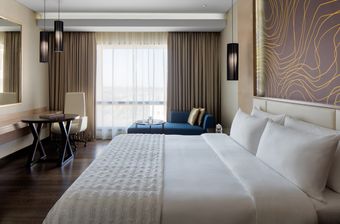 76522210-H1-Deluxe_King_Room.jpg