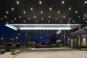 thumbnail: Property entrance