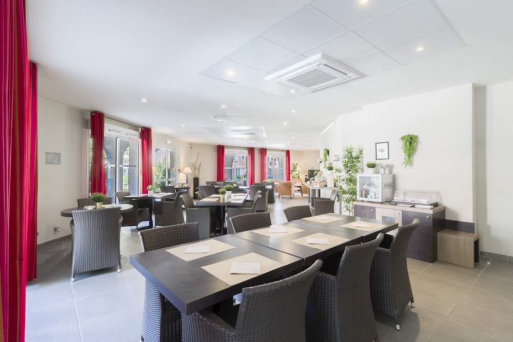 Restaurant-cafeteria