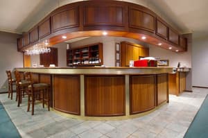 thumbnail: Bar (on property)