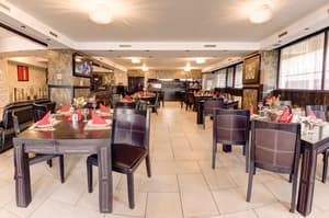 thumbnail: Restaurant