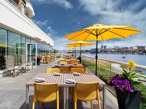 thumbnail: Restaurant