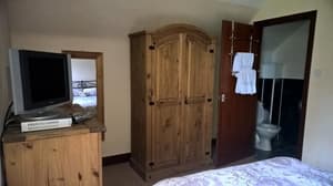 thumbnail: Room