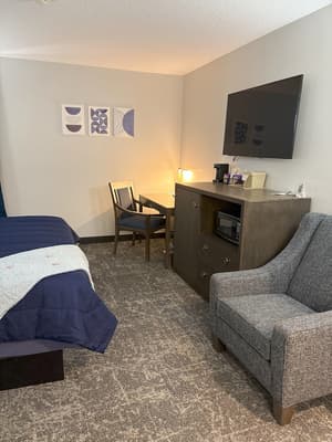thumbnail: Room