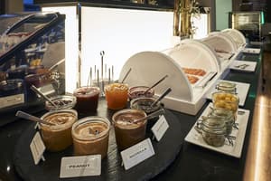 thumbnail: Breakfast area