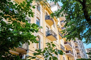 thumbnail: Front of property