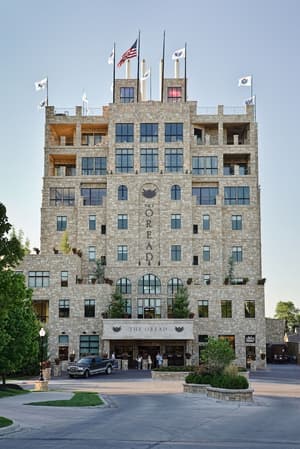 thumbnail: Exterior