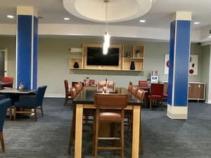 thumbnail: Breakfast area