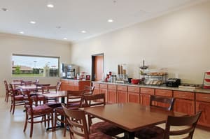thumbnail: Breakfast area