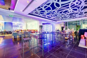 thumbnail: Bar (on property)