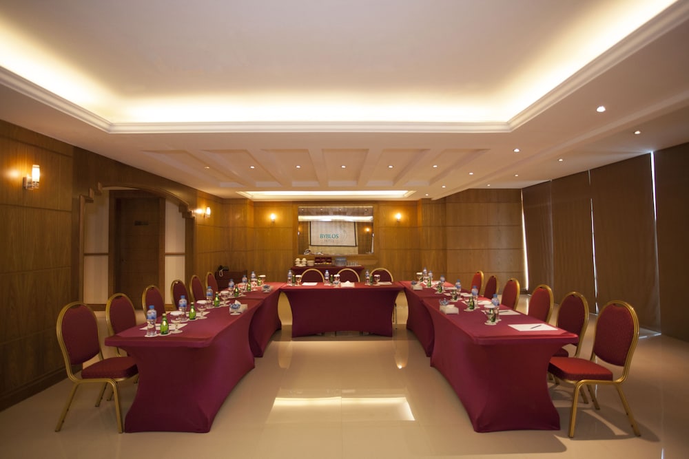 Meeting facility