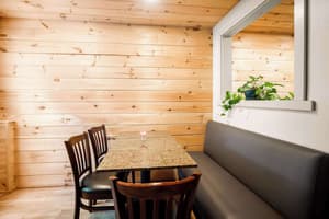 thumbnail: Breakfast area