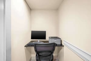 thumbnail: Business center