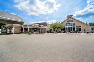 thumbnail: Exterior