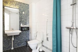 thumbnail: Bathroom