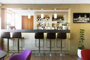 thumbnail: Bar (on property)