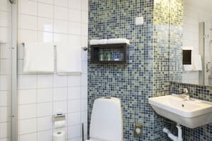 thumbnail: Bathroom