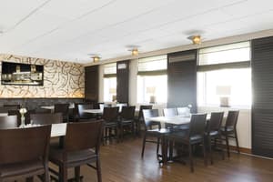 thumbnail: Breakfast area