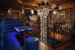thumbnail: Bar (on property)