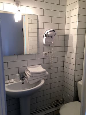 thumbnail: Bathroom