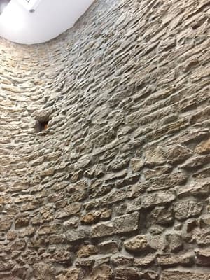 thumbnail: Exterior detail