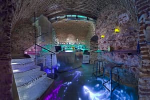 thumbnail: Nightclub