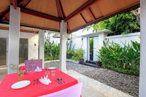thumbnail: Dining room