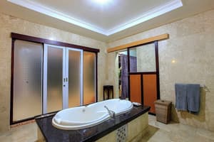 thumbnail: Private spa tub