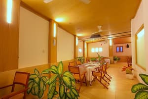 thumbnail: Restaurant