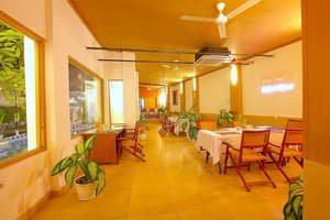 thumbnail: Restaurant