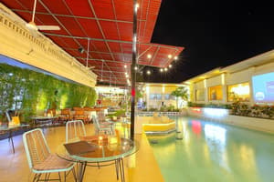 thumbnail: Restaurant