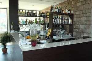 thumbnail: Bar (on property)