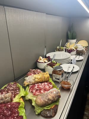 thumbnail: Breakfast buffet