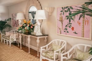 thumbnail: Interior detail